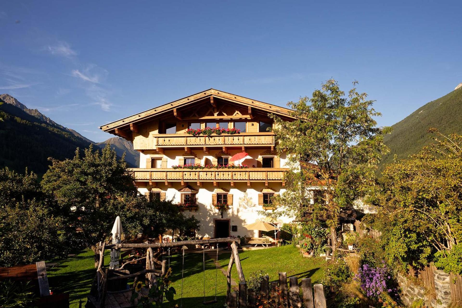 Hotel Fleckhof Neustift im Stubaital Exterior foto