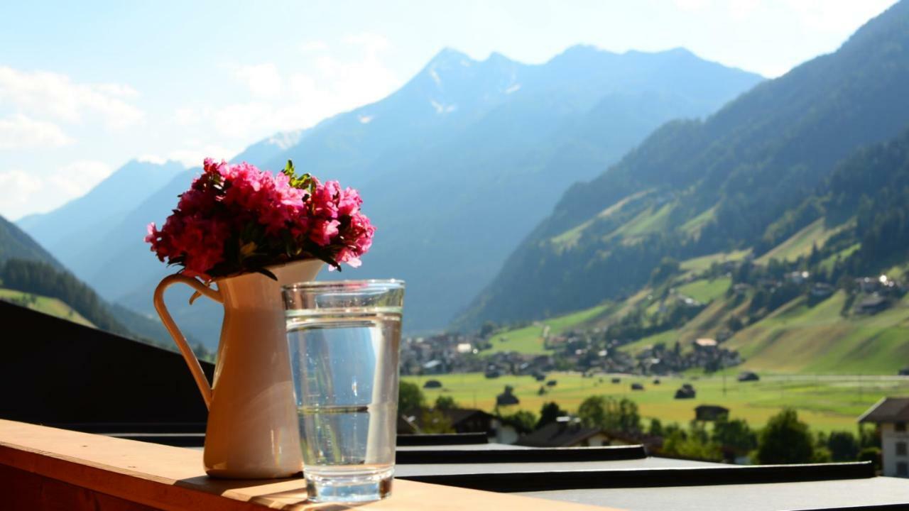 Hotel Fleckhof Neustift im Stubaital Exterior foto